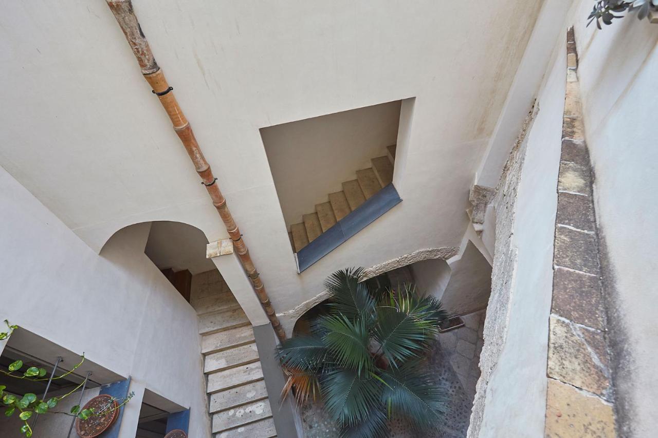 "Guttuso Tribute Suite" Experience Apartment Palermo Buitenkant foto